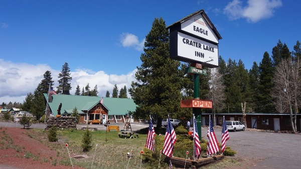 Eagle Crater Lake Inn image 1